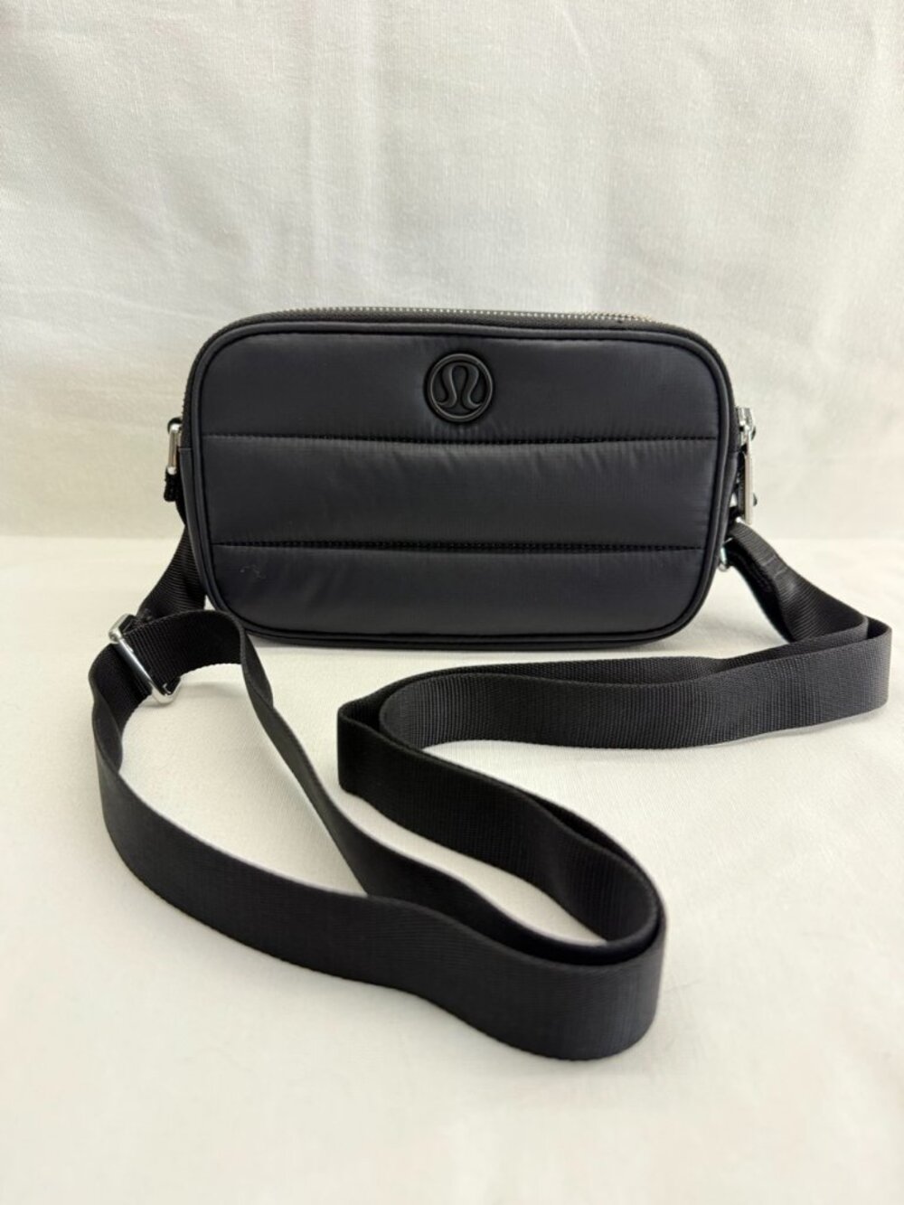 Lululemon Wunder Puff Crossbody Camera Bag 2L